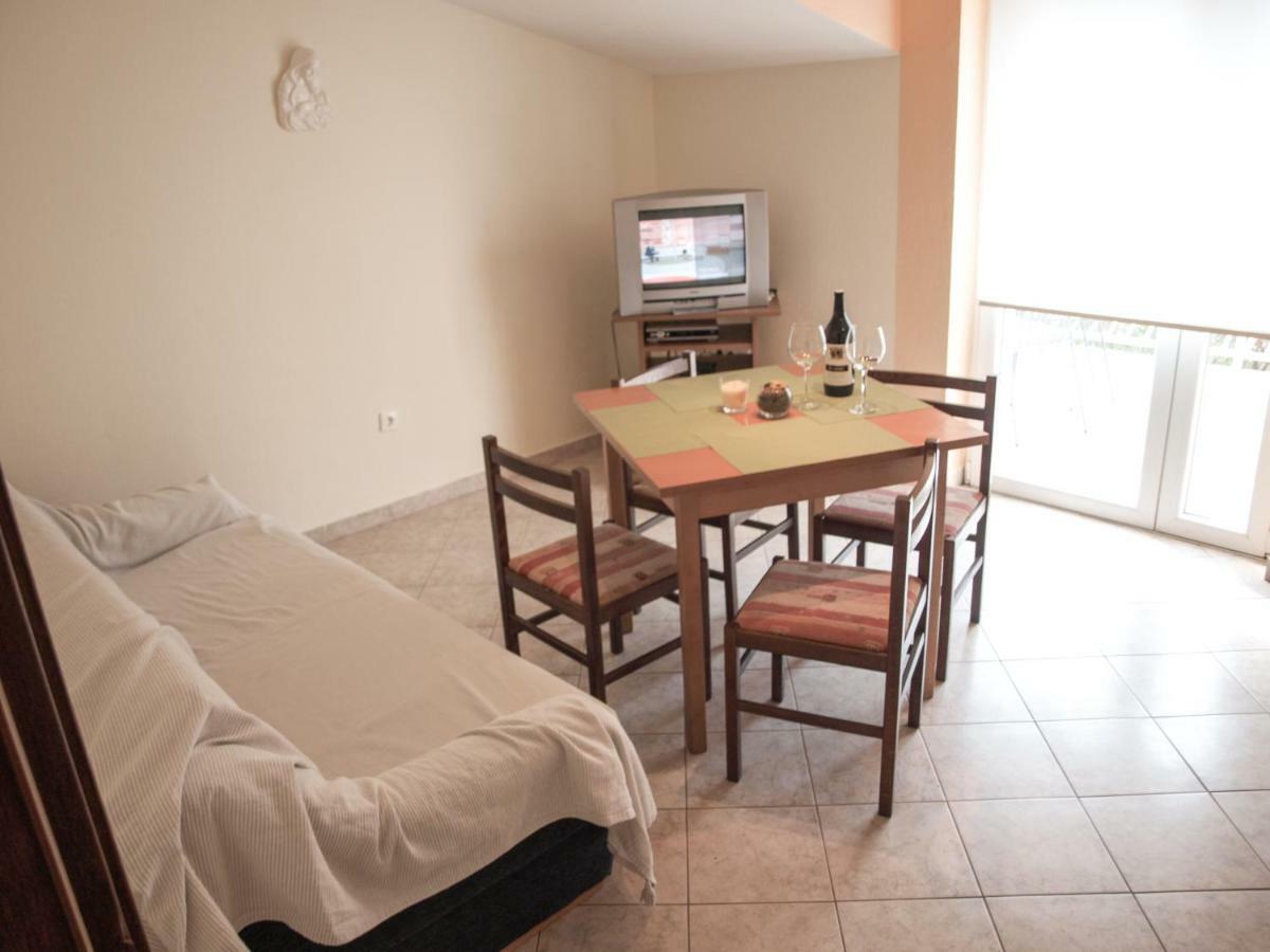 Apartment Pletikosic Каштела Экстерьер фото