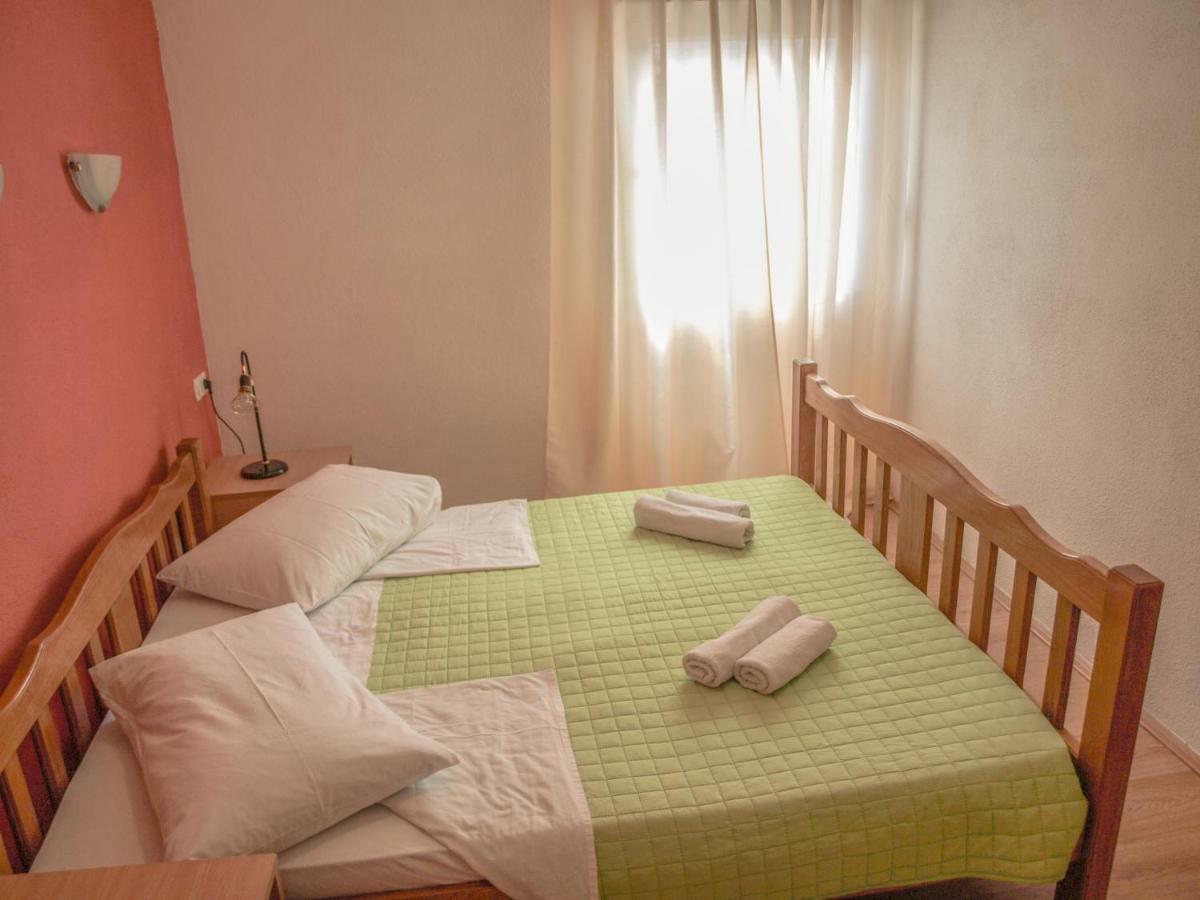Apartment Pletikosic Каштела Экстерьер фото